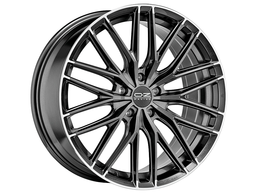 02_GranTurismo_HLT_DiamondLip_360